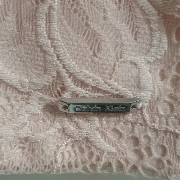 Calvin Klein Blush Floral Lace Sleeveless Blouse - Picture 3 of 6